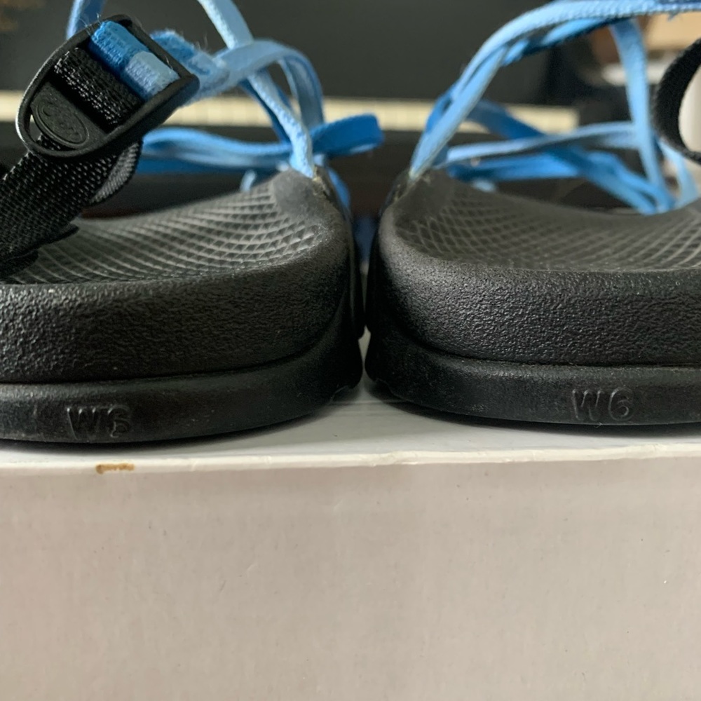 Chacos sandals women’s size 6